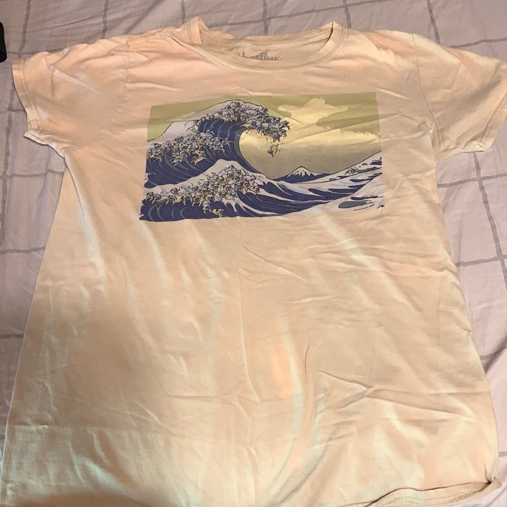 mens small tan T shirt